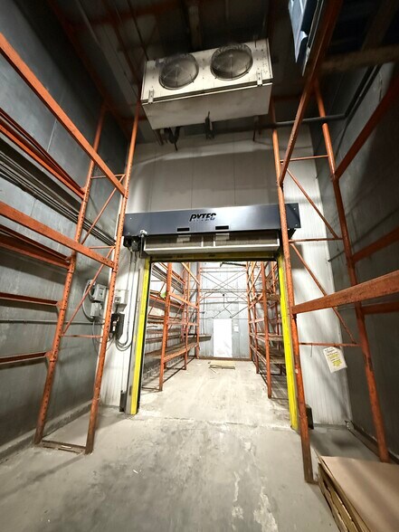 More Photos Of 326 S Marble St, Rockmart Distribution For Lease