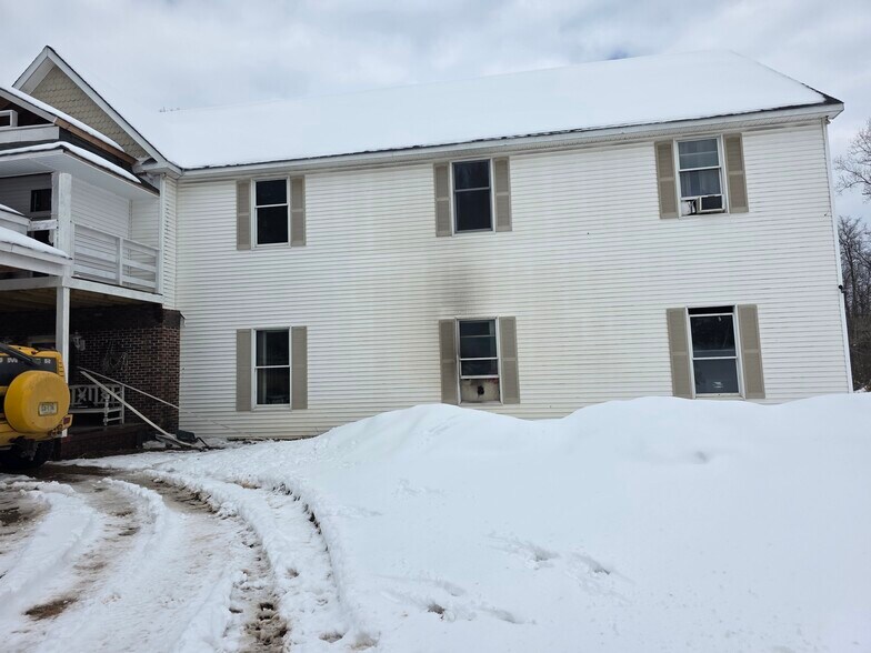 More Photos Of 56 Old State Route 12, Frenchtown Showroom For Sale