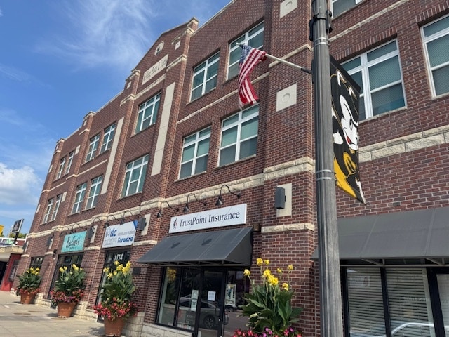 Primary Photo Of 1114 Commercial St, Emporia Storefront Retail Residential For Lease