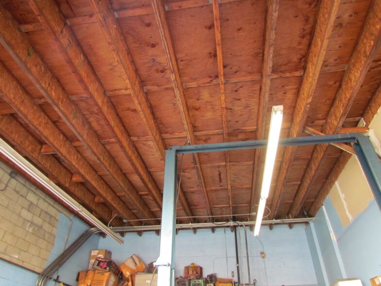 More Photos Of 3137 W Imperial Hwy, Inglewood Auto Repair For Lease