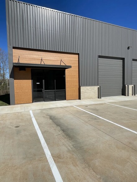 More Photos Of 4671-4675 Marlena St, Bossier City Warehouse For Lease