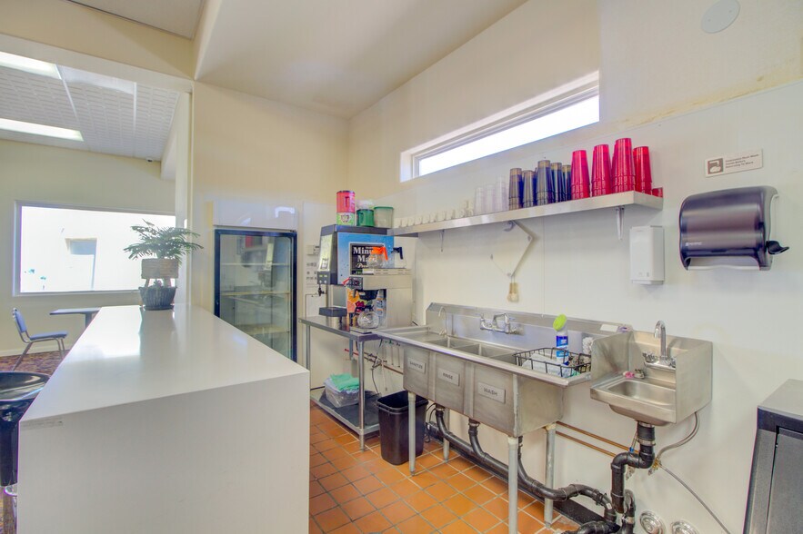 More Photos Of 110 Ville Dr, Boulder City Restaurant For Lease