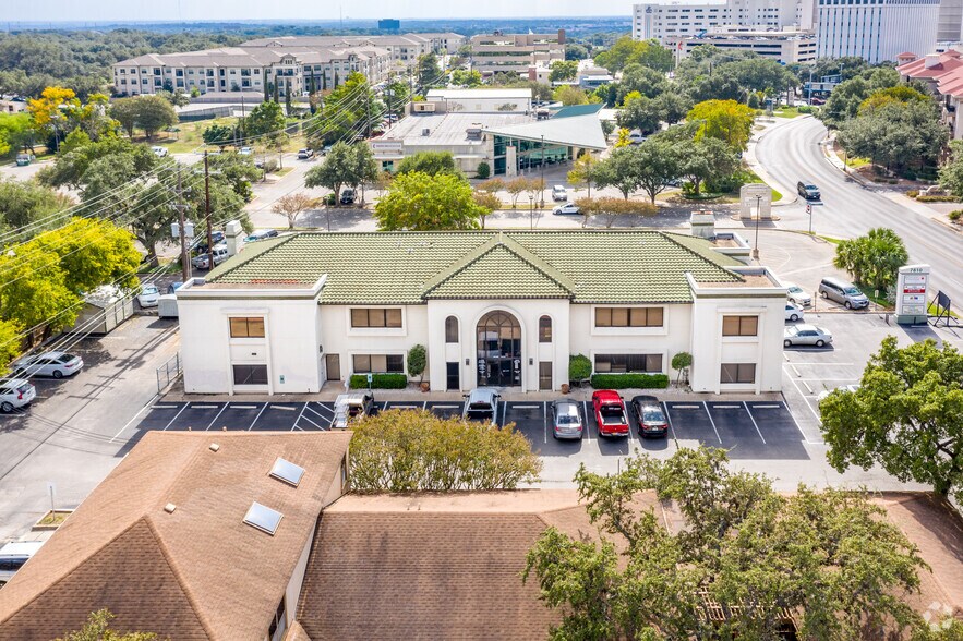 More Photos Of 7810 Louis Pasteur Dr, San Antonio Medical For Lease