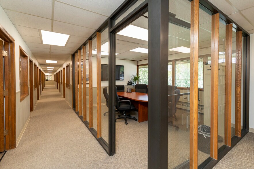 More Photos Of 3000 Youngfield St, Wheat Ridge Office For Sale