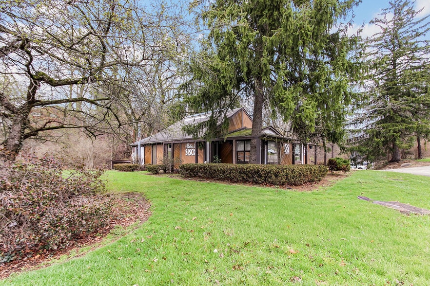 More Photos Of 4351 Old William Penn Hwy, Monroeville General Retail For Sale