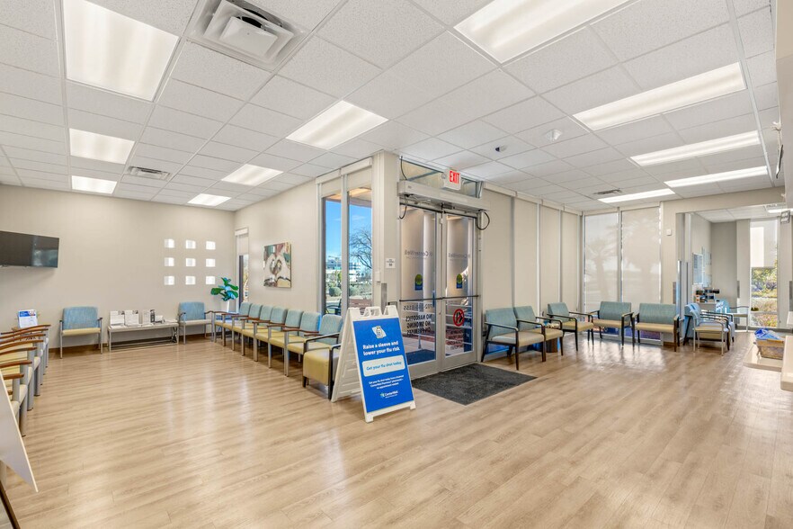 More Photos Of 2601 N Tenaya Way, Las Vegas Office For Sale
