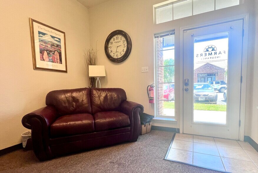 More Photos Of 2201 Doublecreek Dr, Round Rock Medical For Lease