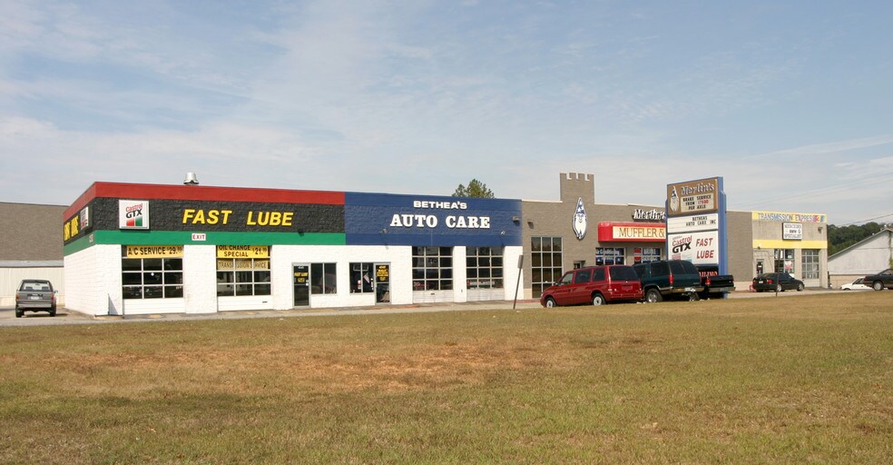 More Photos Of 4545 Lawrenceville Hwy NW, Lilburn Auto Repair For Sale