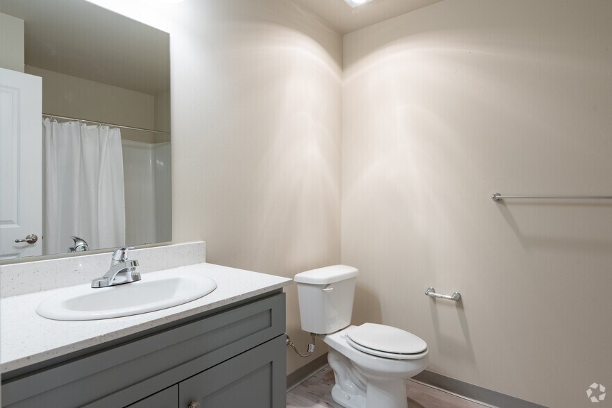 More Photos Of 7911 Washington Blvd SW, Lakewood Apartments For Sale