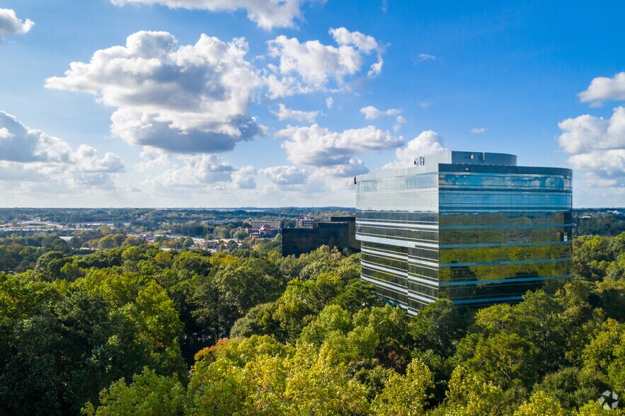 More Photos Of 2500 Windy Ridge Pky SE, Atlanta Office For Lease