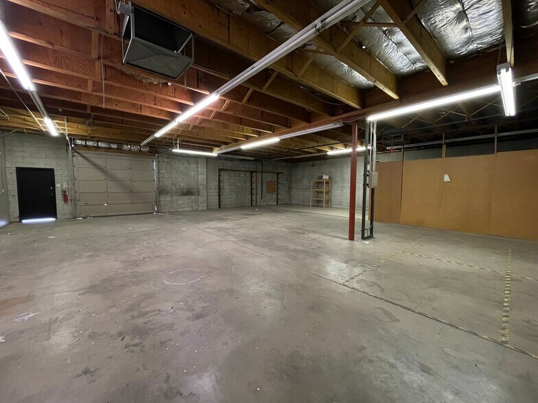 More Photos Of 2970 S West Temple, Salt Lake City Flex For Sale