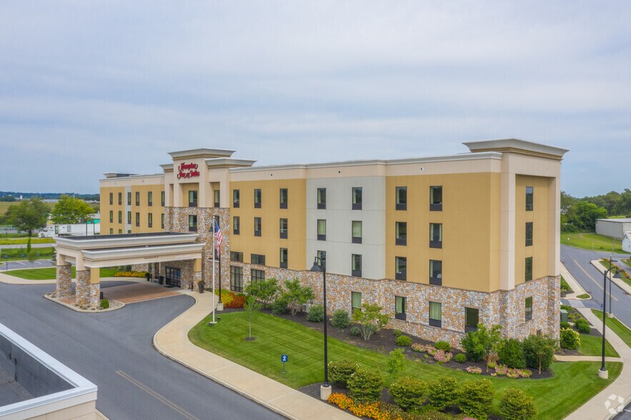 More Photos Of 2301 Strickler Rd, Manheim Hotel For Sale
