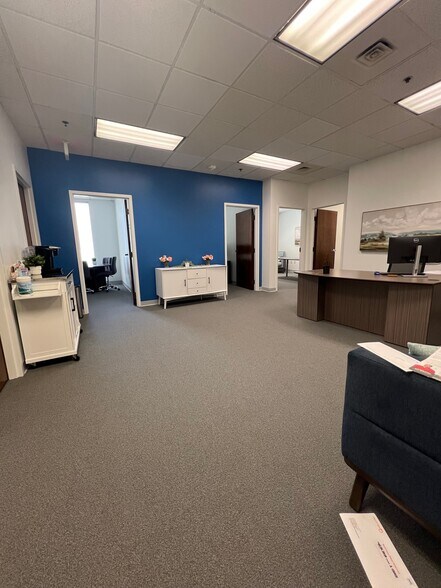 More Photos Of 1000 N Ashley Dr, Tampa Office For Lease
