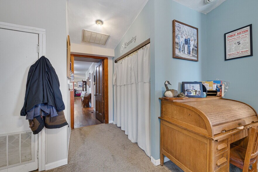 More Photos Of 305 N Main St, Ste Genevieve Storefront Retail Residential For Sale
