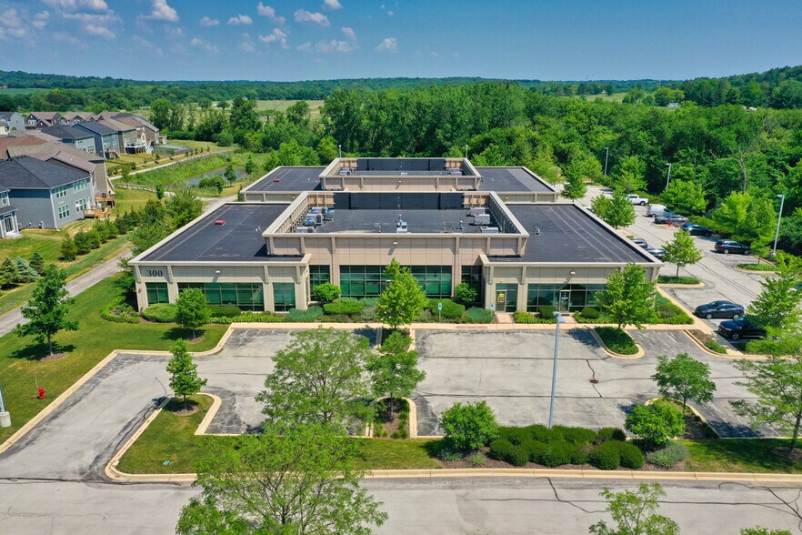 More Photos Of 320 Cardinal Dr, St Charles Medical For Lease