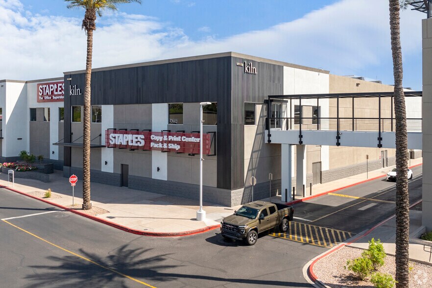 More Photos Of 1801 E Camelback Rd, Phoenix Coworking Space