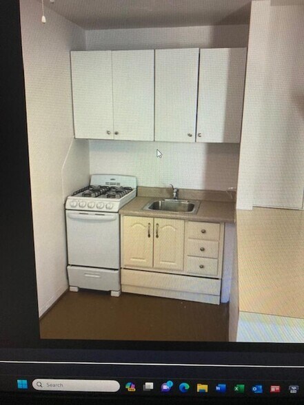 More Photos Of 1220 Sixth Ave, Belmont Apartments For Sale