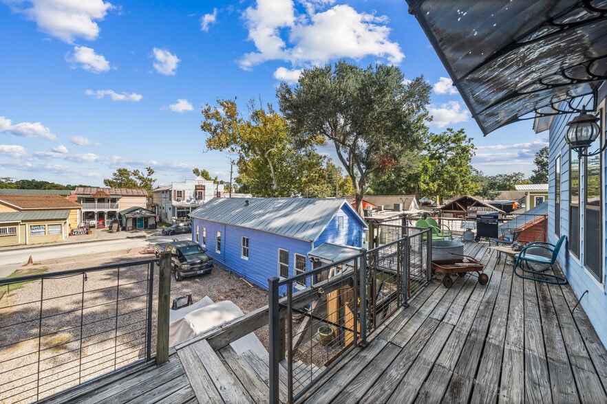 More Photos Of 26407 Preston Ave, Spring Storefront Retail Residential For Sale