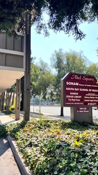 More Photos Of 300-336 S Abel St, Milpitas General Retail For Lease