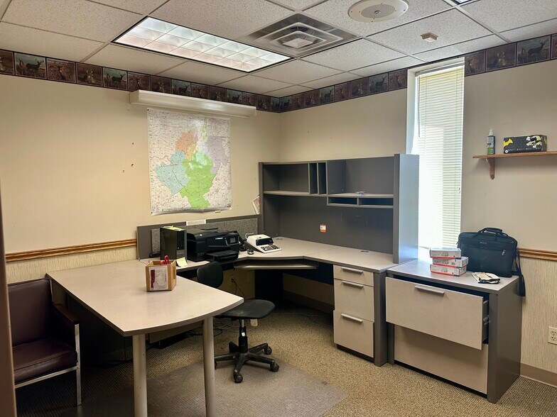 More Photos Of 1219 Pennsylvania Ave, Charleston Industrial For Sale