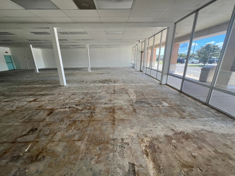 More Photos Of 686-728 Cheney Hwy, Titusville Unknown For Lease