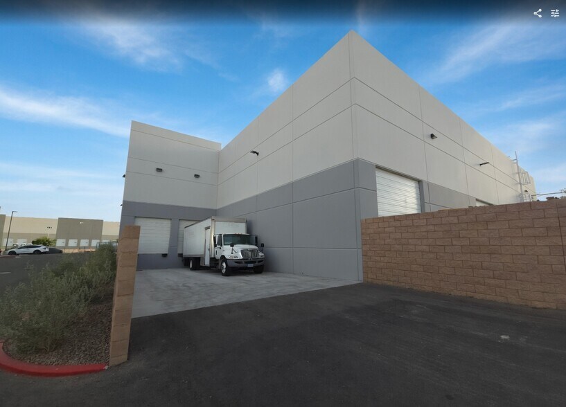 More Photos Of 7600 W Arby Ave, Las Vegas Industrial For Sale