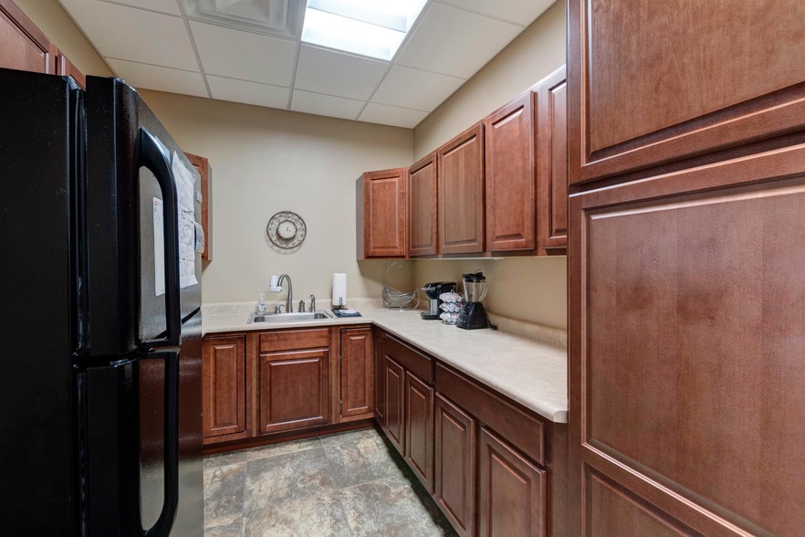 More Photos Of 103 4th St, Castle Rock Office For Sale