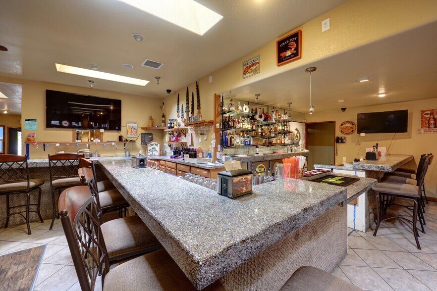 More Photos Of 1917 Pacific Ave, Long Beach Restaurant For Sale