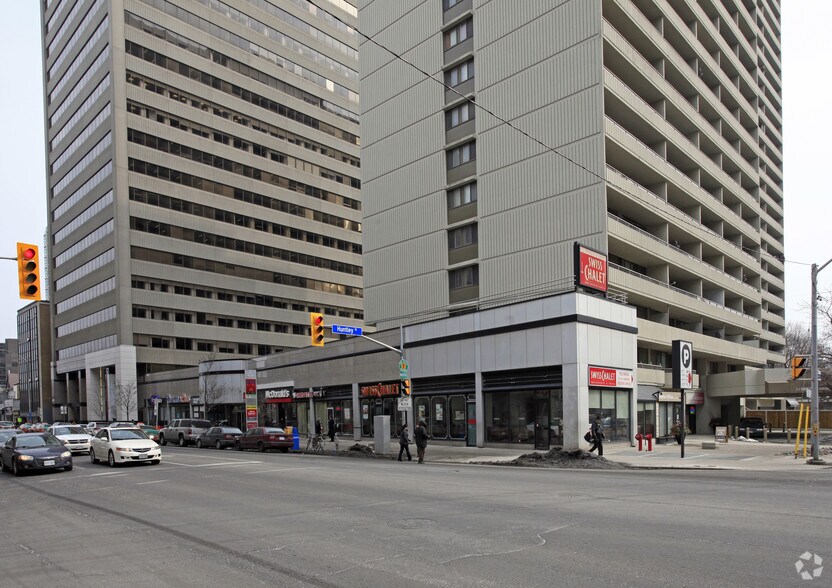 Primary Photo Of 345 Bloor St E, Toronto Storefront For Lease