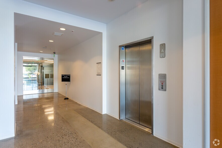 More Photos Of 2642 Michelle Dr, Tustin Office For Lease