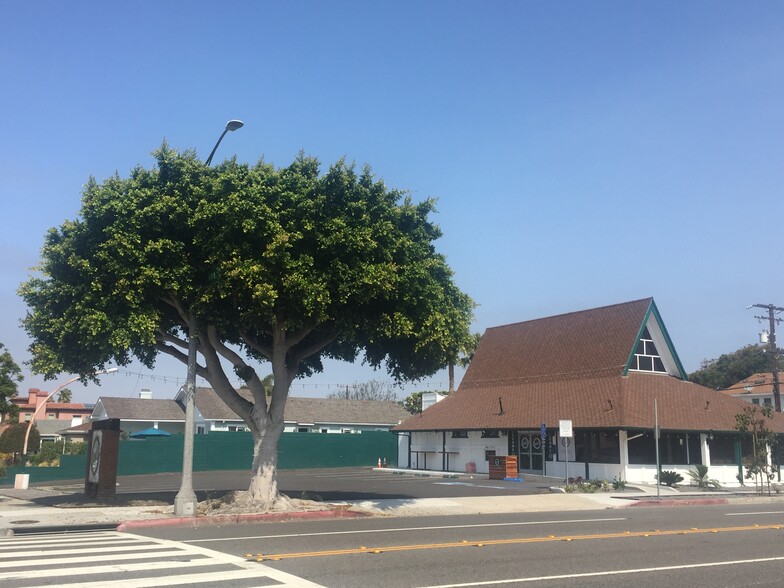 Primary Photo Of 1109 S Pacific Coast Hwy, Redondo Beach Restaurant For Lease