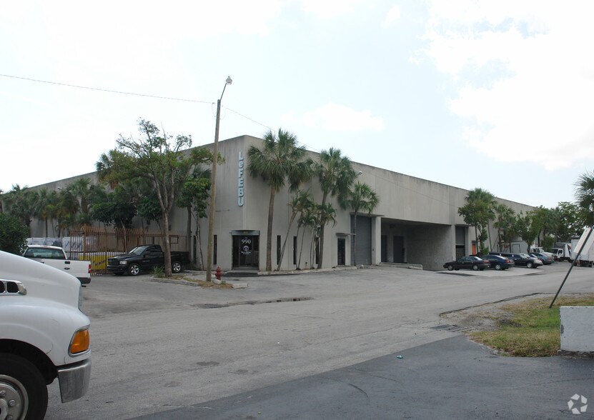 More Photos Of 901-999 NW 10th Ter, Fort Lauderdale Warehouse For Lease