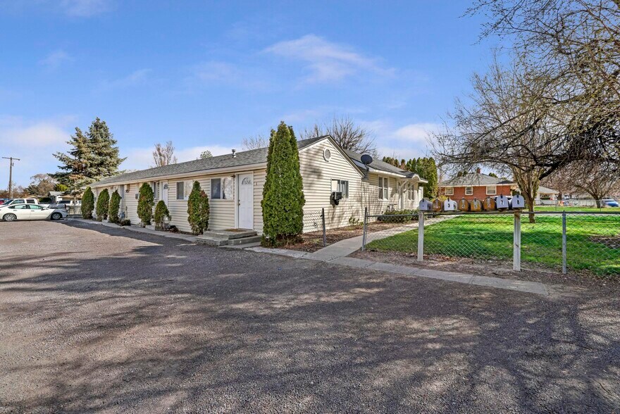 More Photos Of 442 Locust St, Twin Falls Apartments For Sale