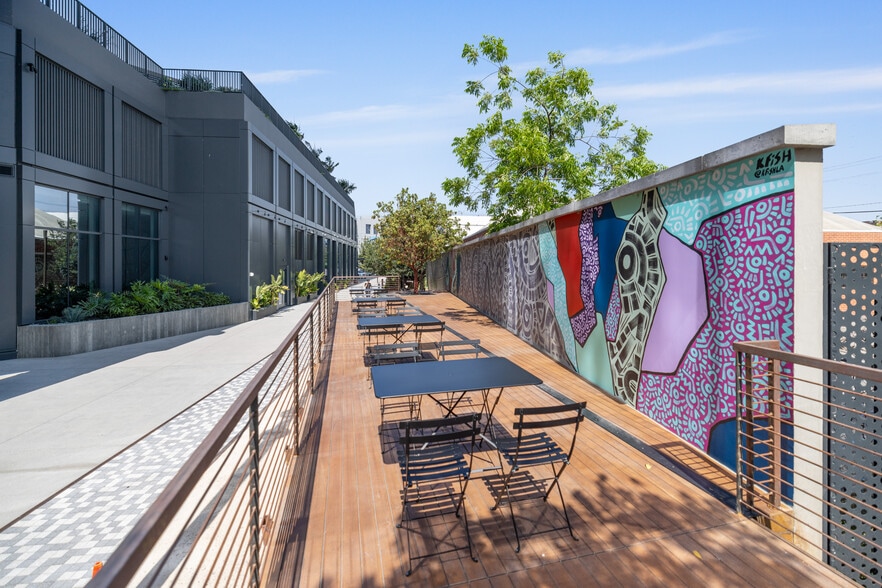 More Photos Of 525 S Santa Fe Ave, Los Angeles Apartments For Lease