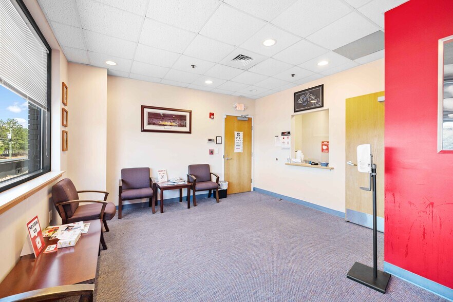 More Photos Of 205 Sage Rd, Chapel Hill Medical For Lease