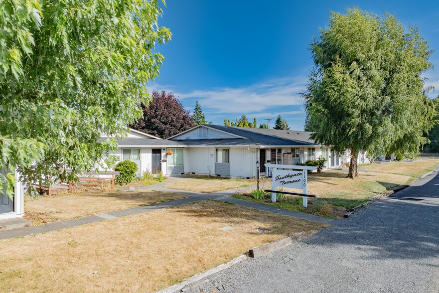 More Photos Of 1100-1105 S Pearl St, Centralia Apartments For Sale