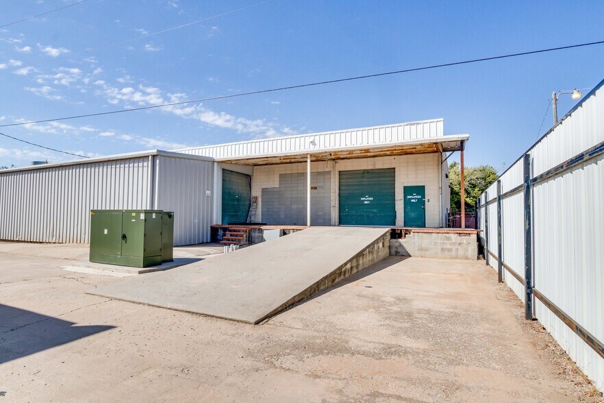 More Photos Of 1727 S Agnew Ave, Oklahoma City Service For Lease