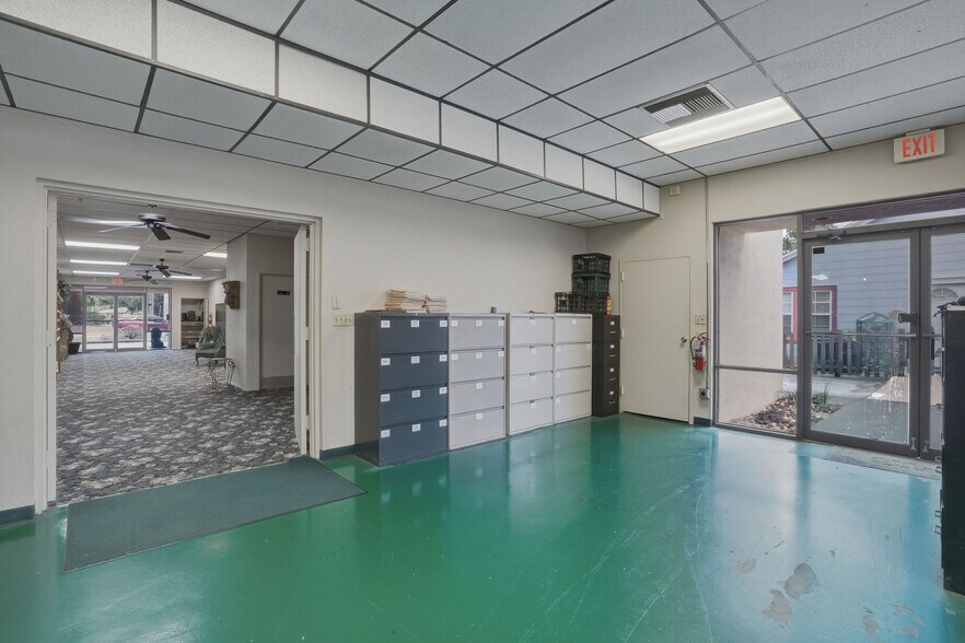 More Photos Of 1610 N Myrtle Ave, Clearwater Office For Sale