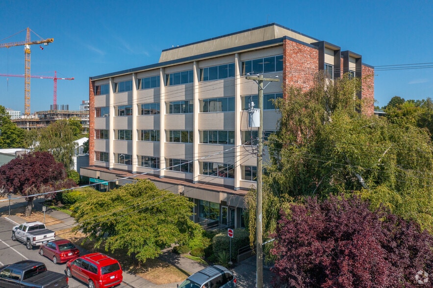 More Photos Of 1120 Yates St, Victoria Medical For Lease