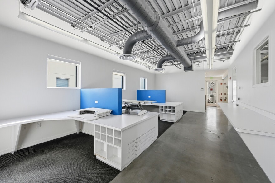 More Photos Of 1348-1358 Fruitville Rd, Sarasota Office Residential For Lease