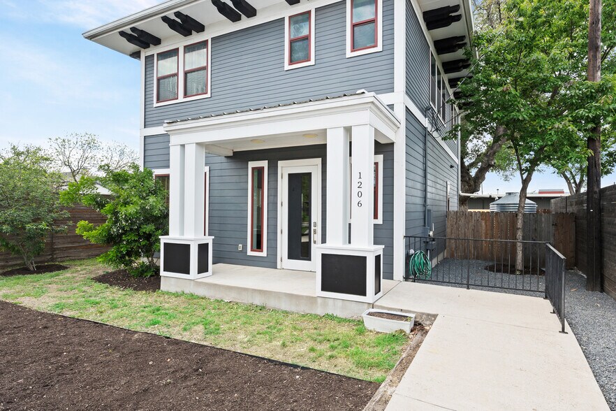 More Photos Of 1206 Hart St, Georgetown Specialty For Sale