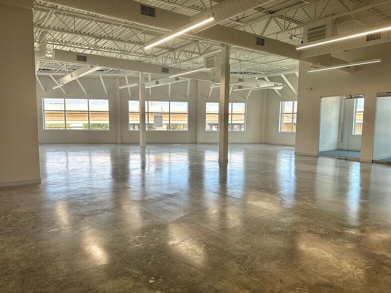 More Photos Of 700 E Campbell Rd, Richardson Office For Lease