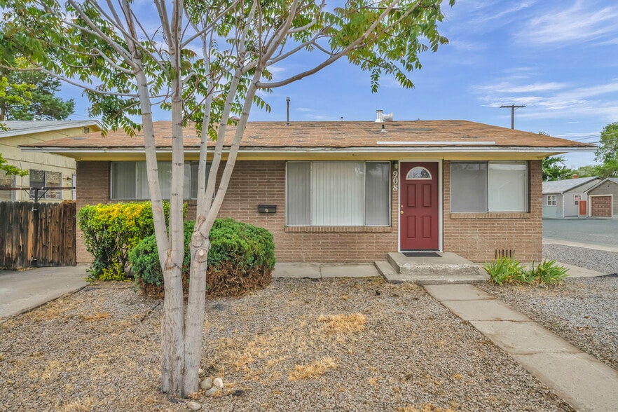 More Photos Of 908 12th St, Sparks Apartments For Sale