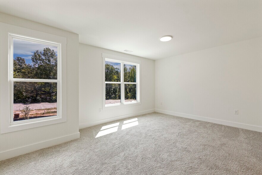 More Photos Of 114 Chella Ct, Sanford Multifamily For Sale