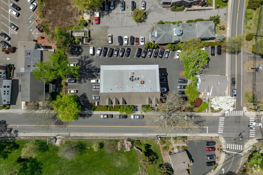 More Photos Of 225 Main St, Westport Medical For Lease