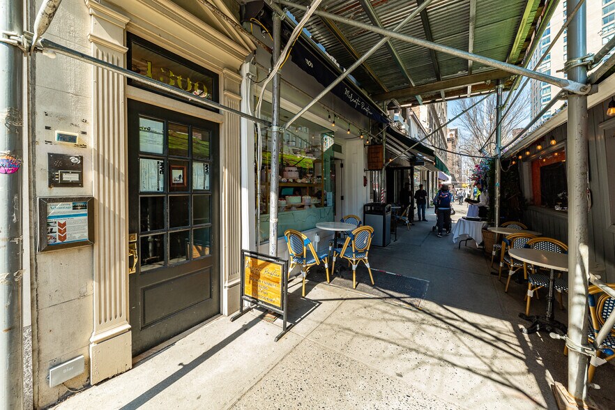 More Photos Of 1300 Madison Ave, New York Storefront Retail Office For Lease