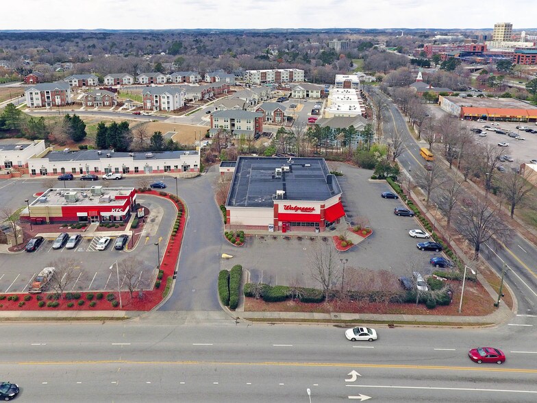 More Photos Of 710 Fayetteville St, Durham General Retail For Sale