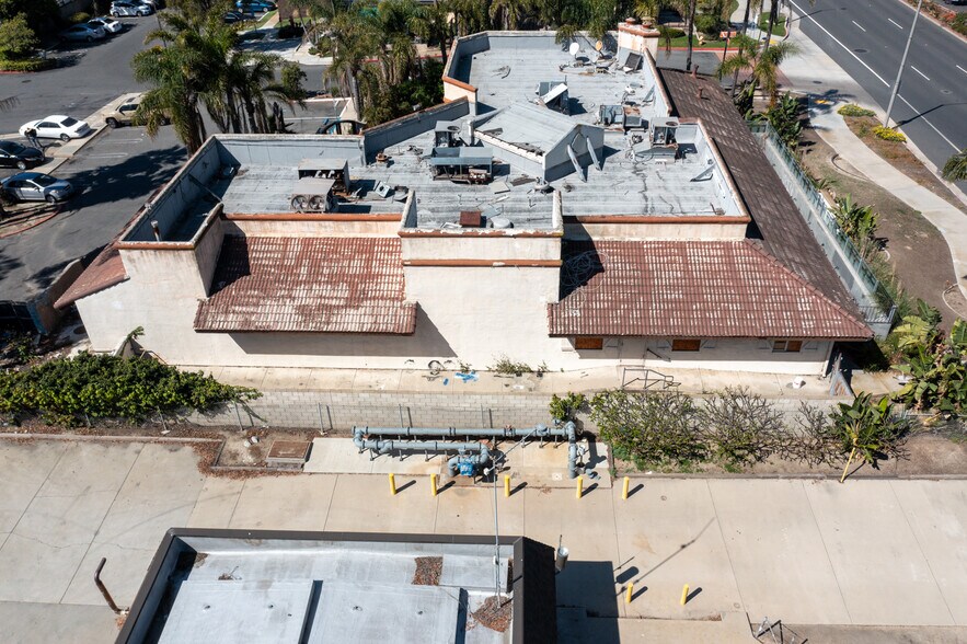 More Photos Of 8082 Adams Ave, Huntington Beach Restaurant For Sale