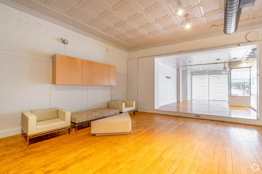 More Photos Of 266-278 Moody St, Waltham Office For Sale