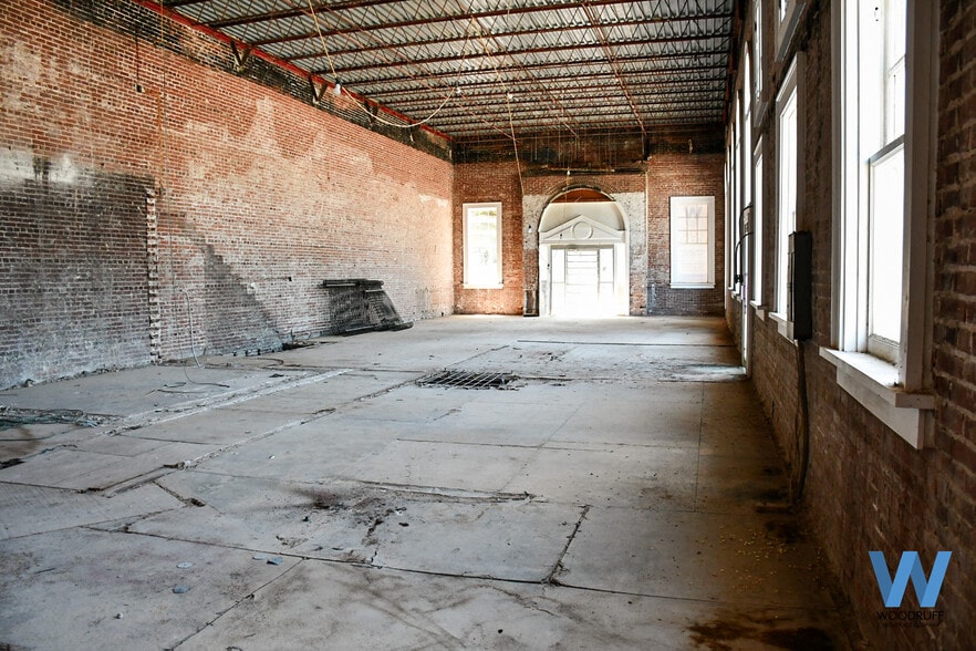 More Photos Of 1348 Broadway, Columbus Office For Lease